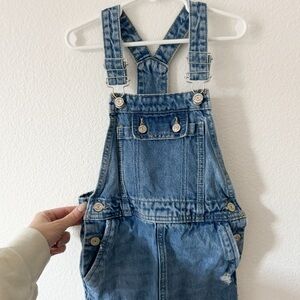 KIDS // Zara Distresssed Overalls